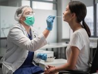 Omicron Symptoms and Treatment: What to Know