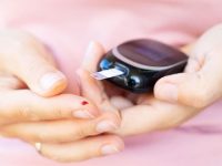 Travelling with a diabetic? Follow these packing and snacking tips