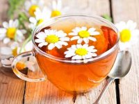 What Is Chamomile Tea Actually Good For? A Registered Dietitian Weighs In